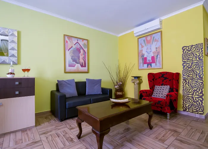 Paradice Hotel Luxury Suites-Near Zorbas Beach-Free Breakfast