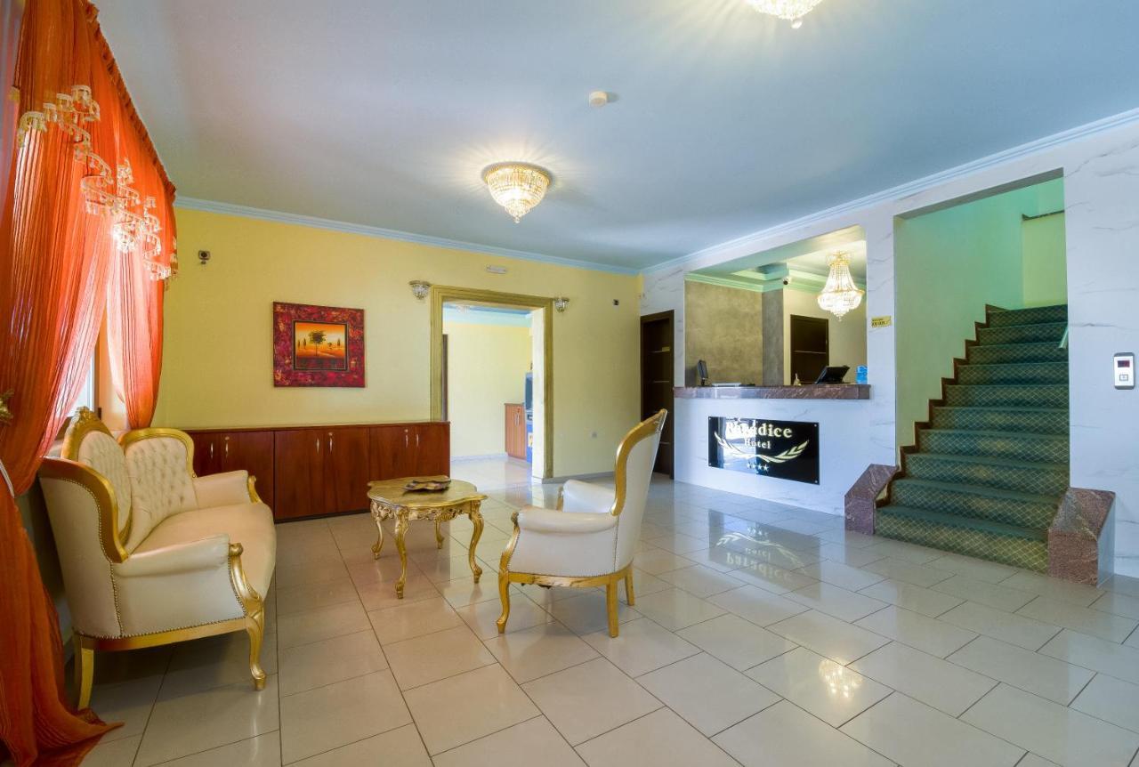 Отель Paradice Luxury Suites-near Zorbas Beach-free Breakfast 4*