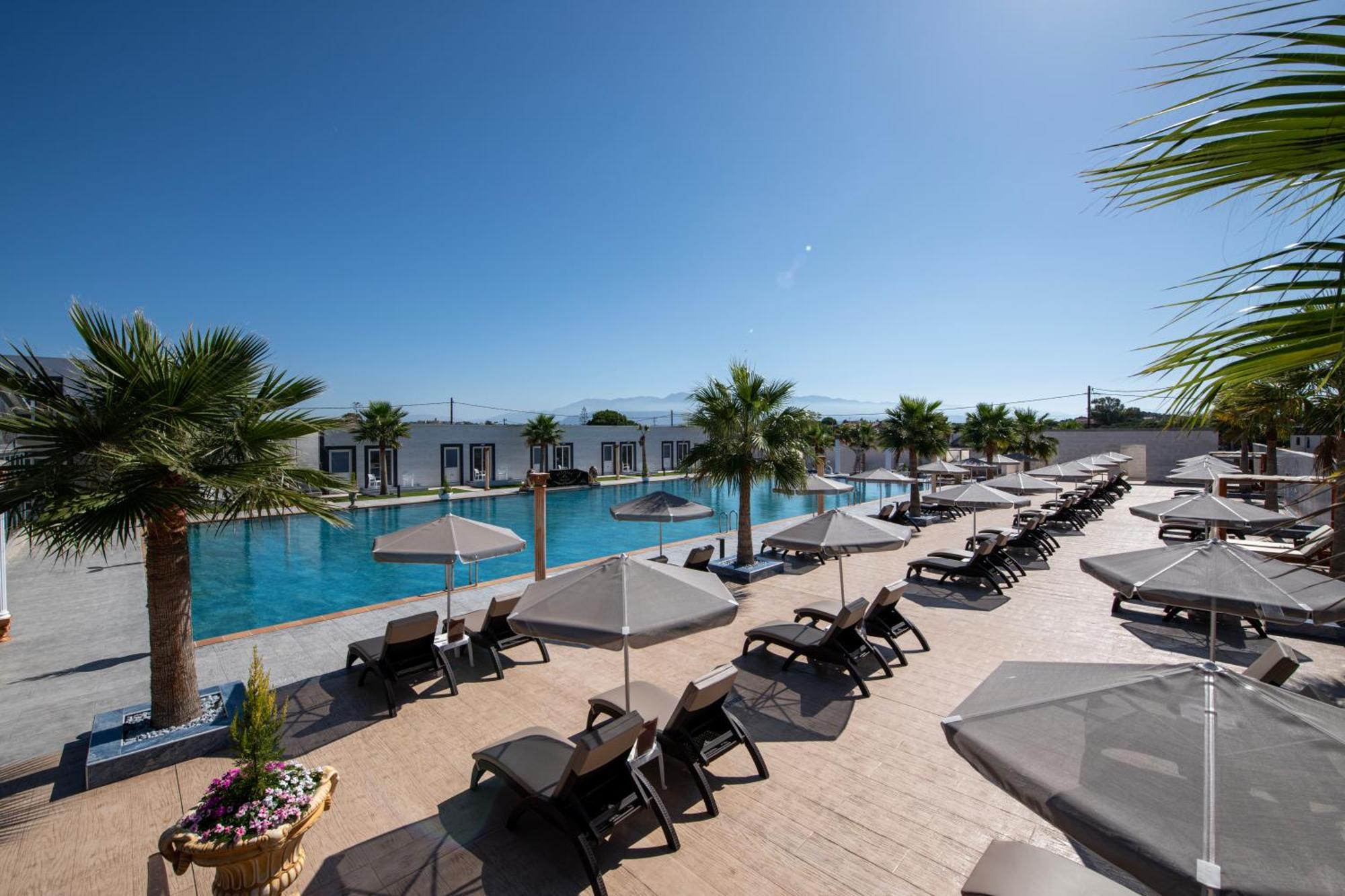 Paradice Luxury Suites-near Zorbas Beach-free Breakfast